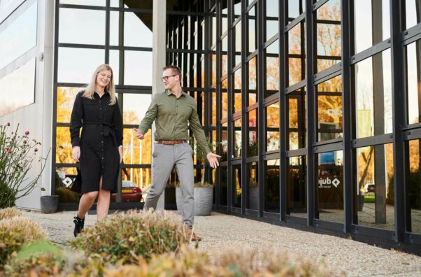 Contact banner - Dag1